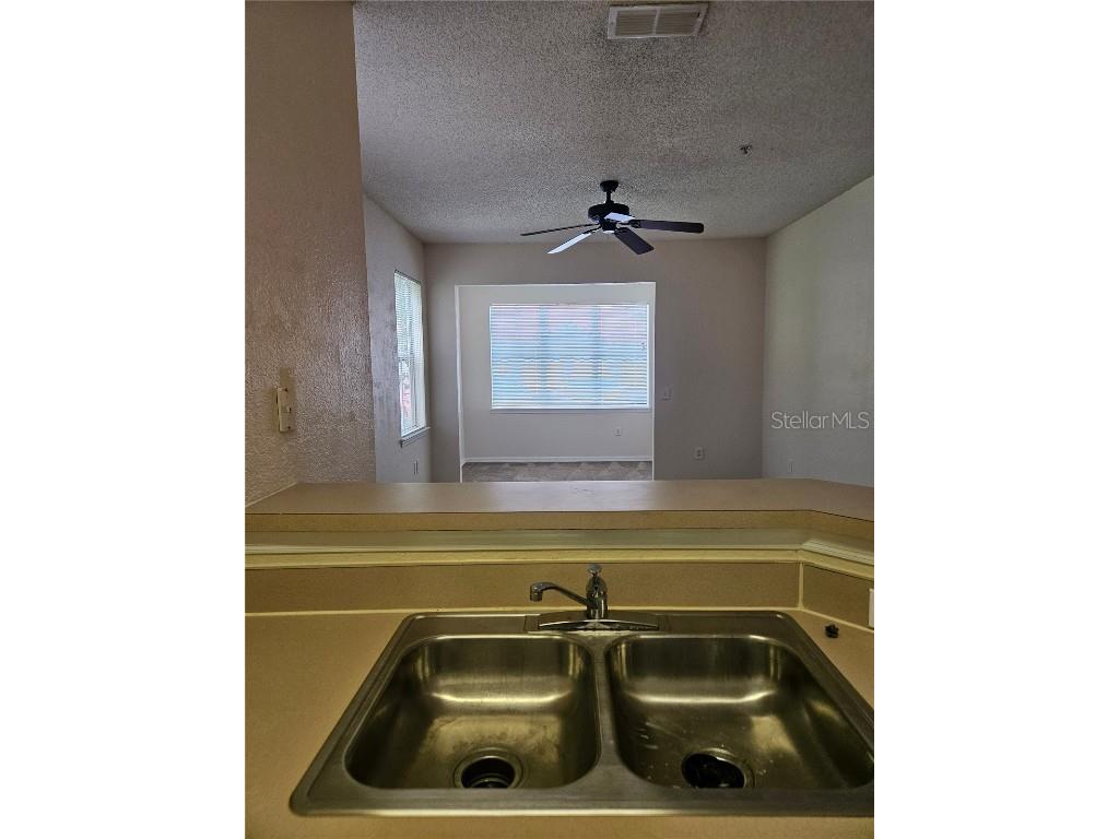 18001 Richmond Place Drive #517 Tampa FL 33647 TB8439754 image5