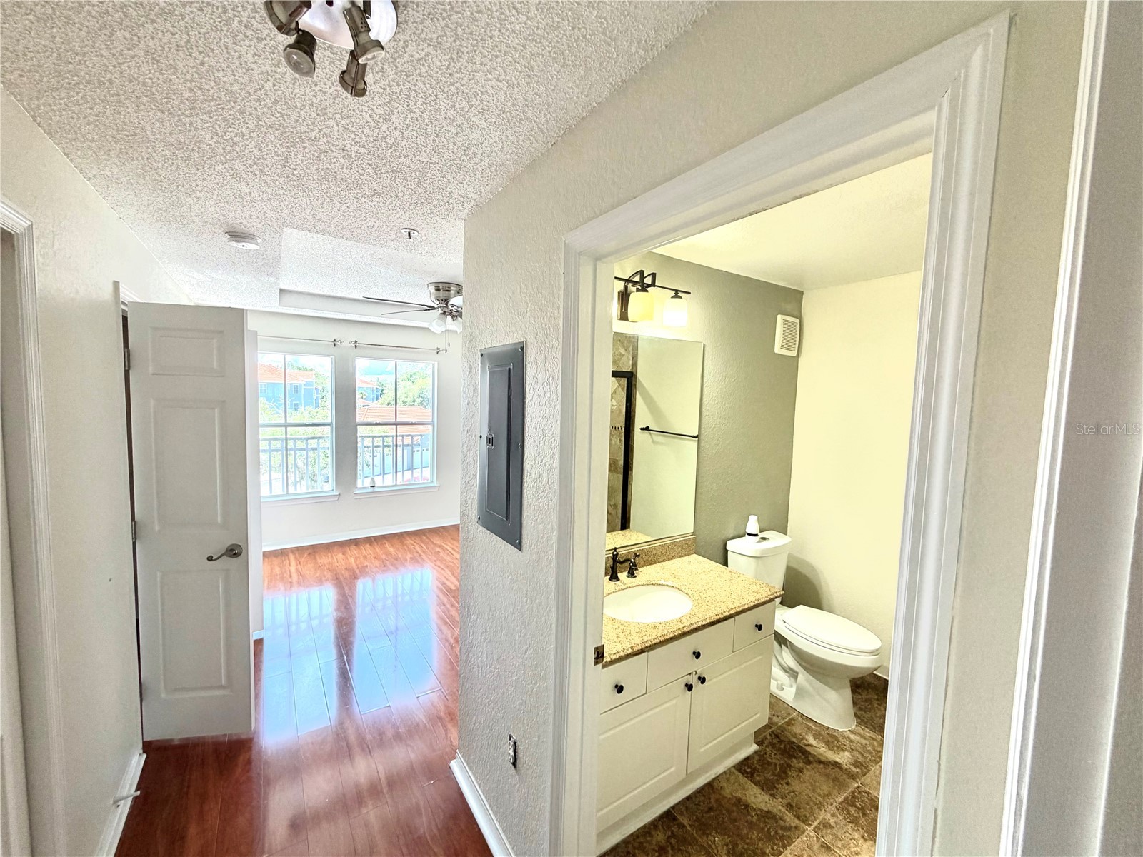 18001 Richmond Place Drive #533 Tampa FL 33647 TB8519162 image10
