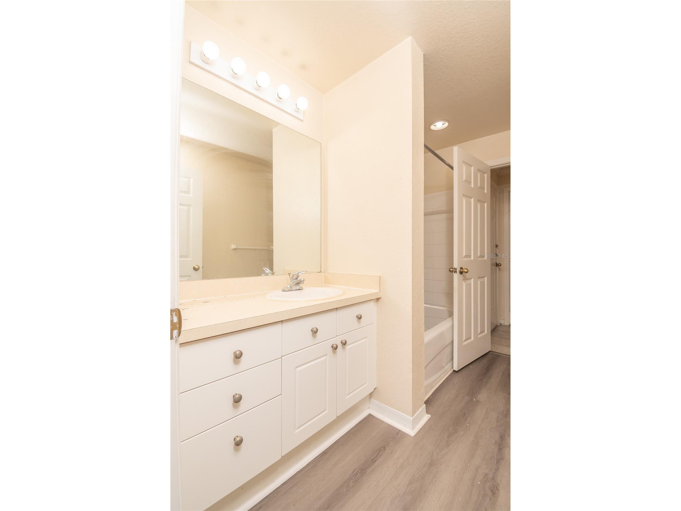 18001 Richmond Place Drive #834 Tampa FL 33647 C7522658 image13