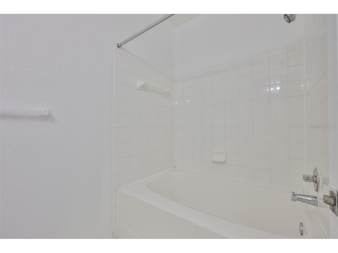 18001 Richmond Place Drive Tampa FL 33647 TB8451676 image18