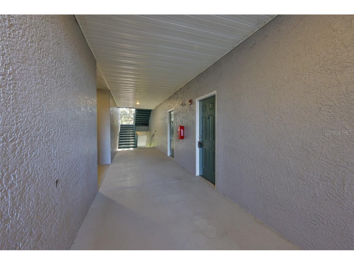 18001 Richmond Place Drive Tampa FL 33647 TB8451676 image21