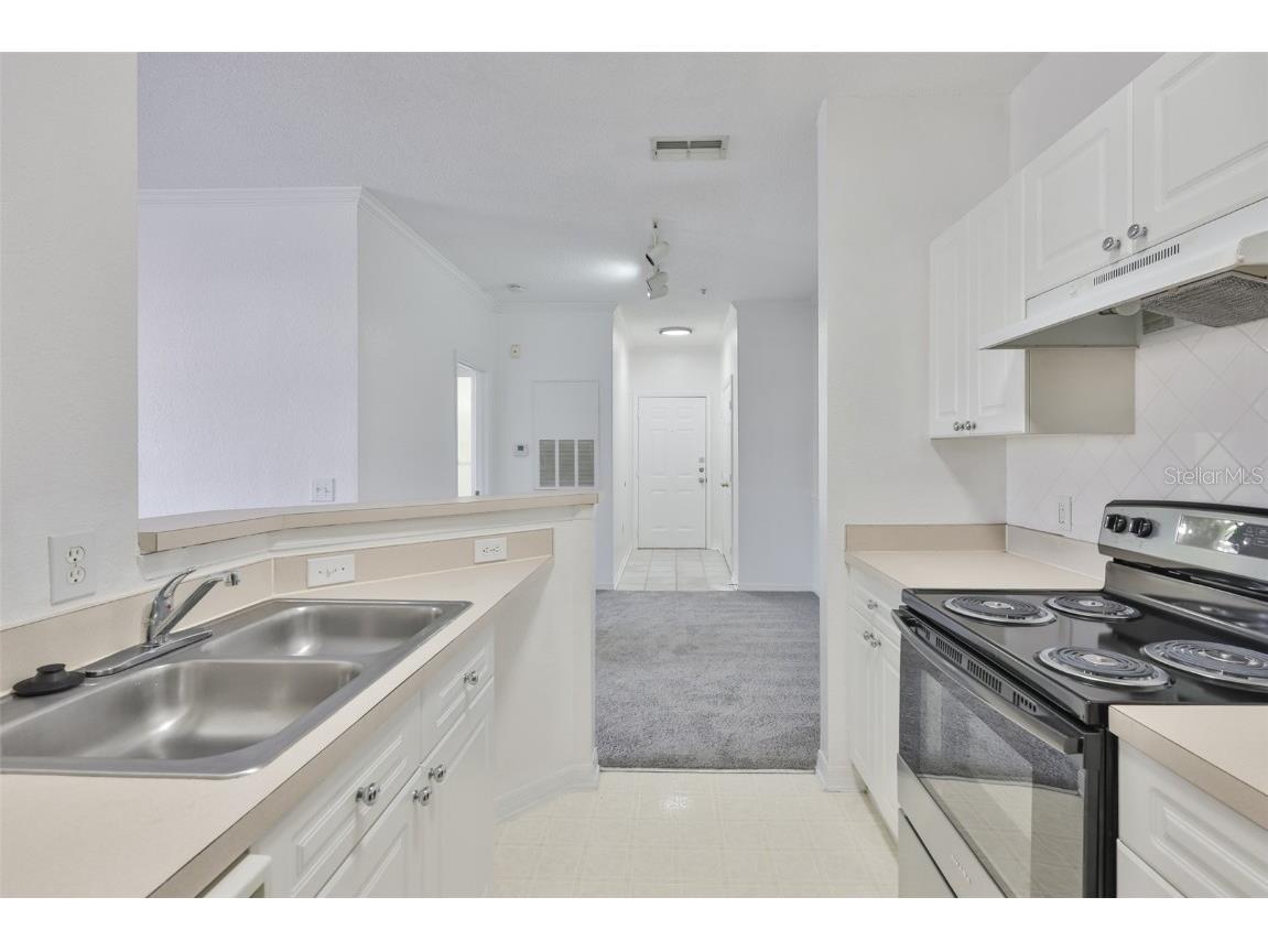 18001 Richmond Place Drive Tampa FL 33647 TB8451676 image6