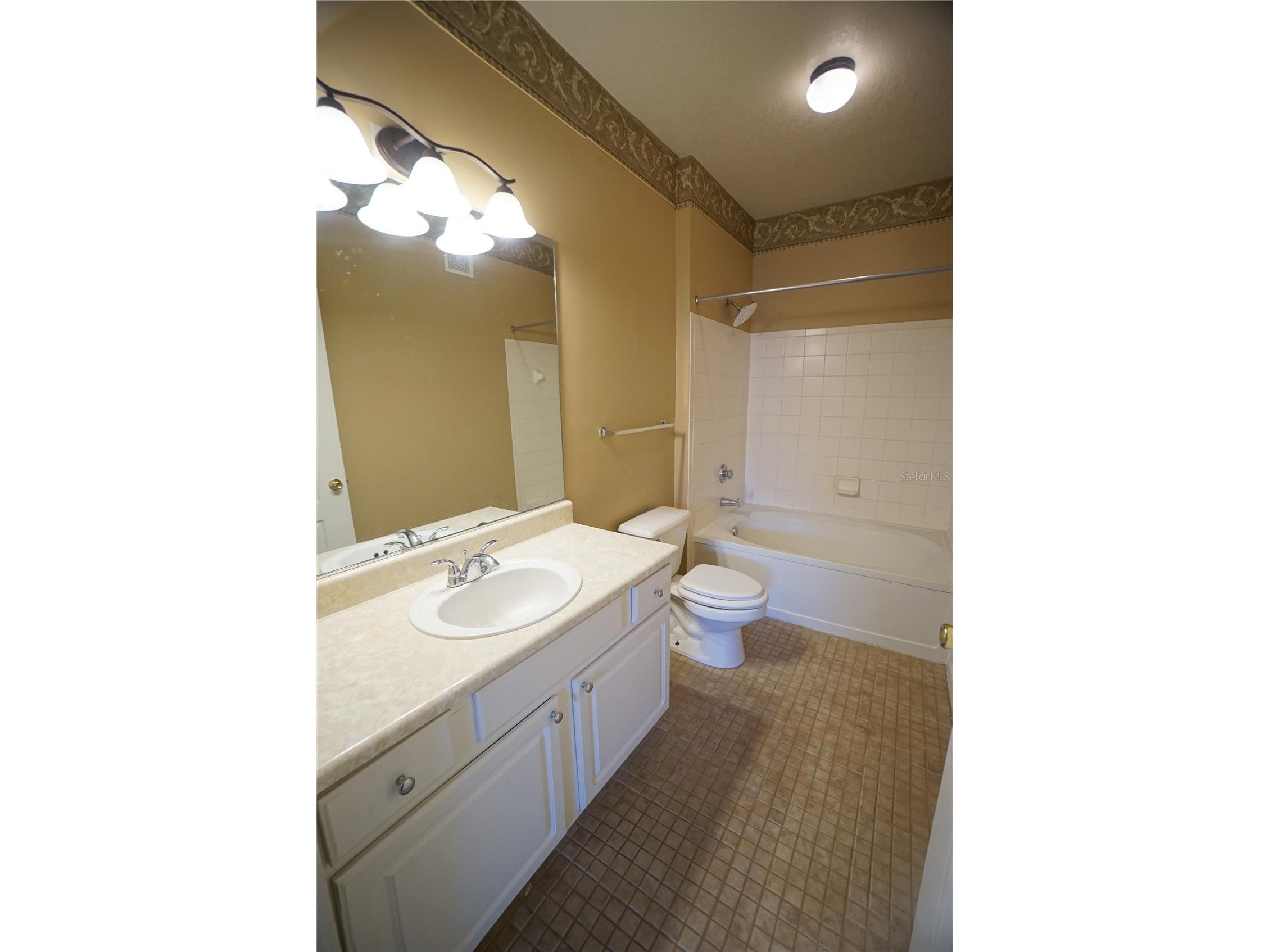 18004 Villa Creek Drive Tampa FL 33647 TB8523621 image19
