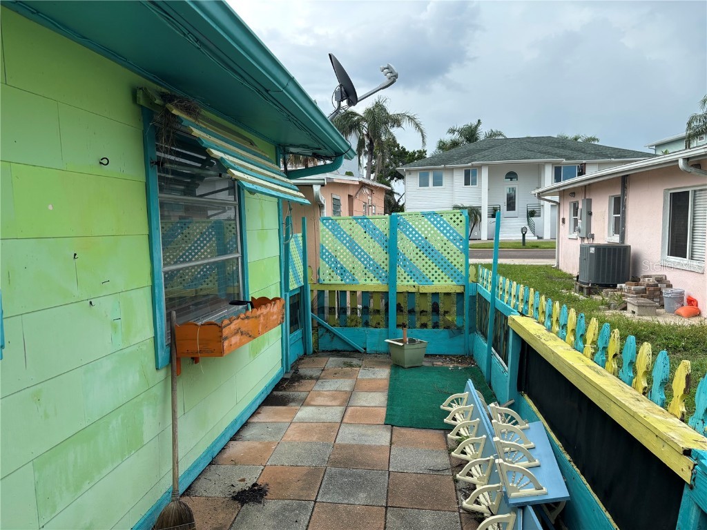 18006 4th Street E Redington Shores FL 33708 TB8339051 image9