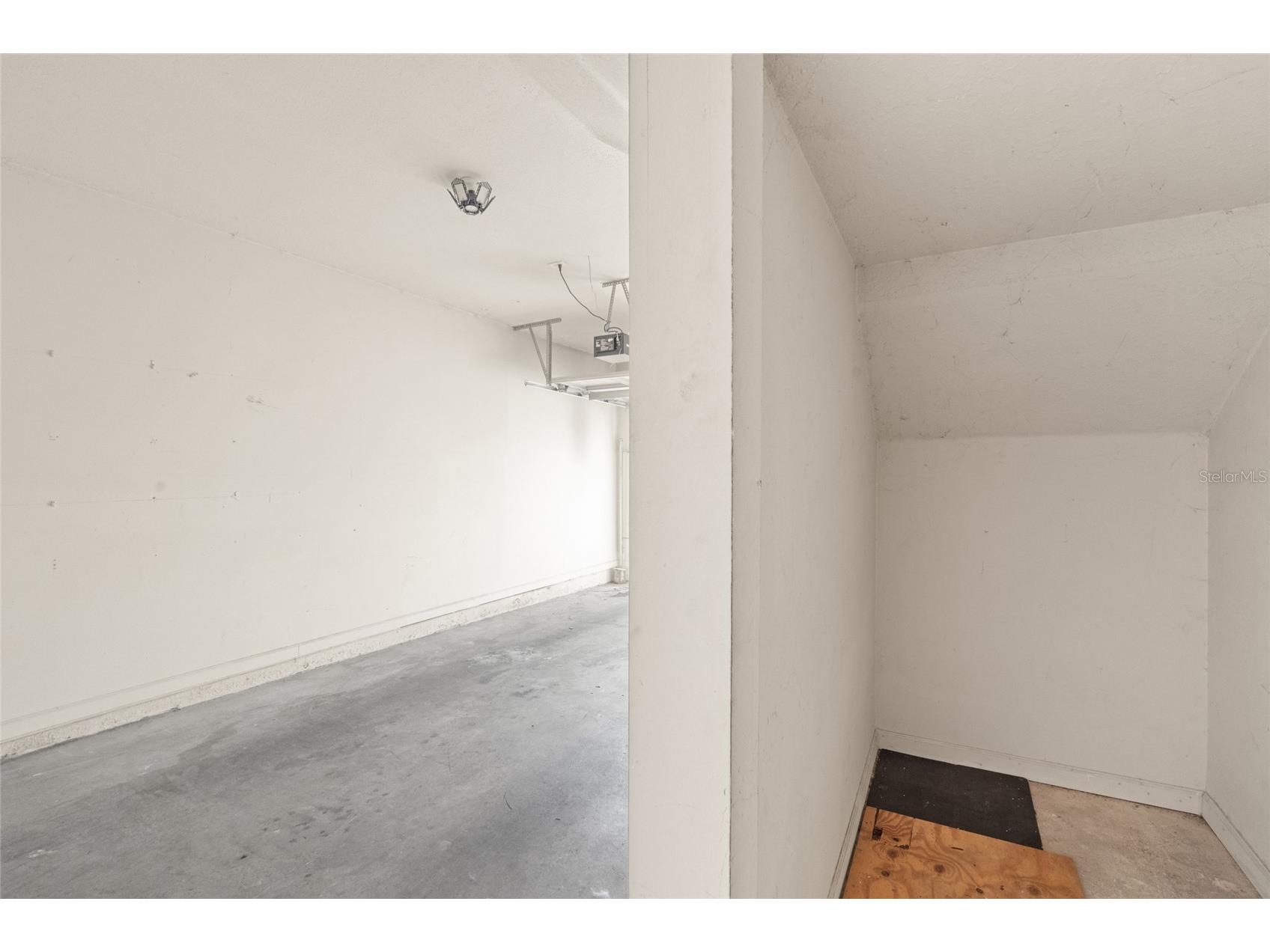 18006 Villa Creek Drive Tampa FL 33647 TB8485896 image42