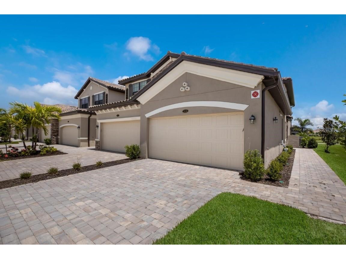 18007 Gawthrop Drive #104 Bradenton FL 34211 A4582168 image1