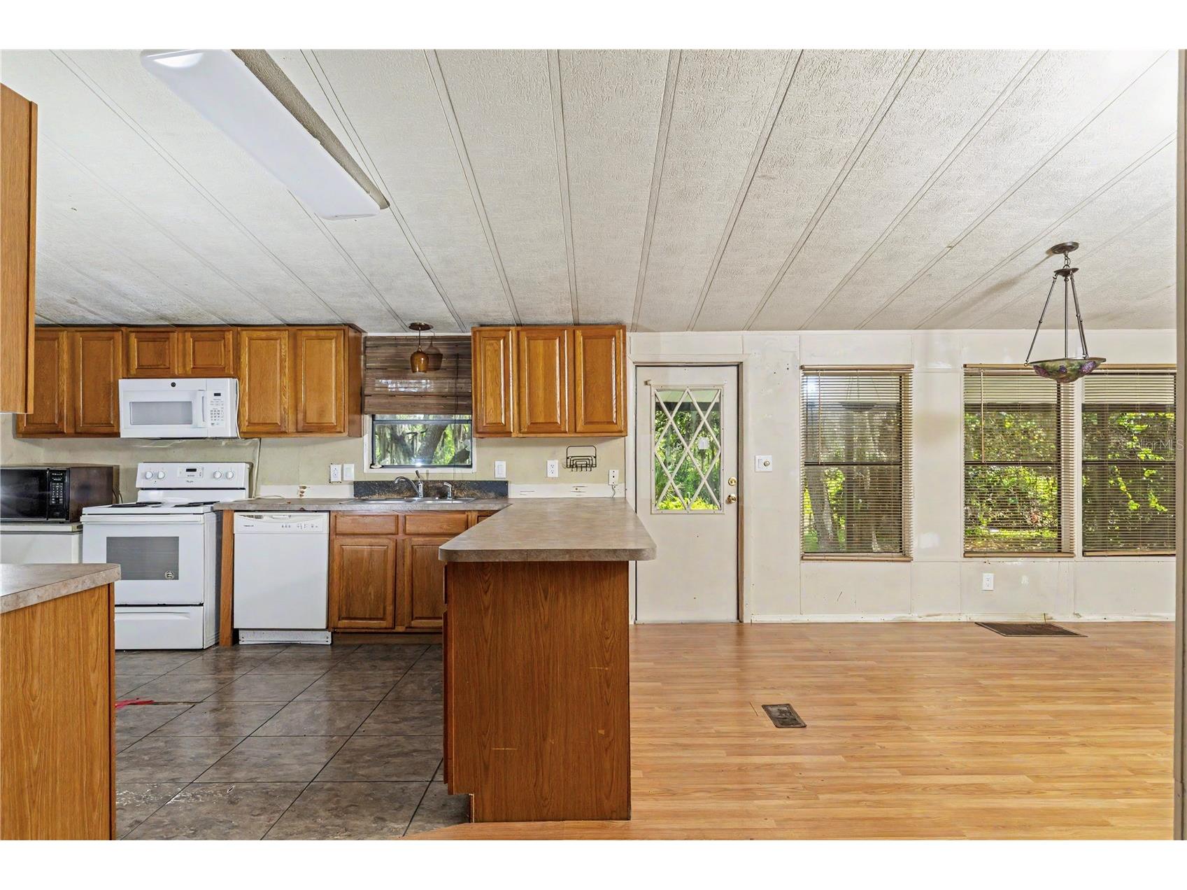 18007 SE 90th Street Ocklawaha FL 32179 - Long Lake O6405119 image12