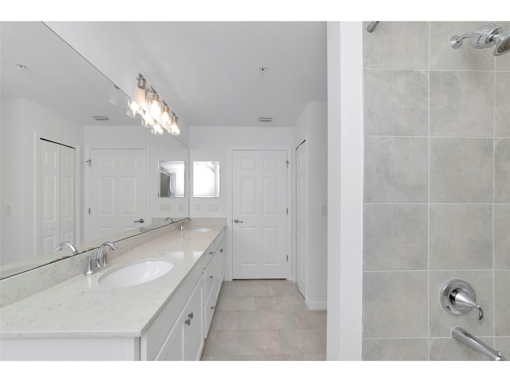 18008 Gawthrop Drive #101 Lakewood Ranch FL 34211 A4691538 image26