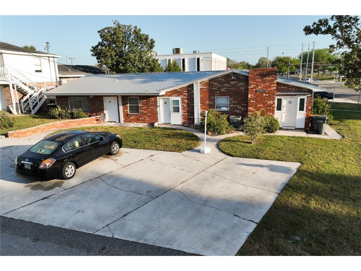 1801 3rd Court SE Winter Haven FL 33880 P4934245 image1