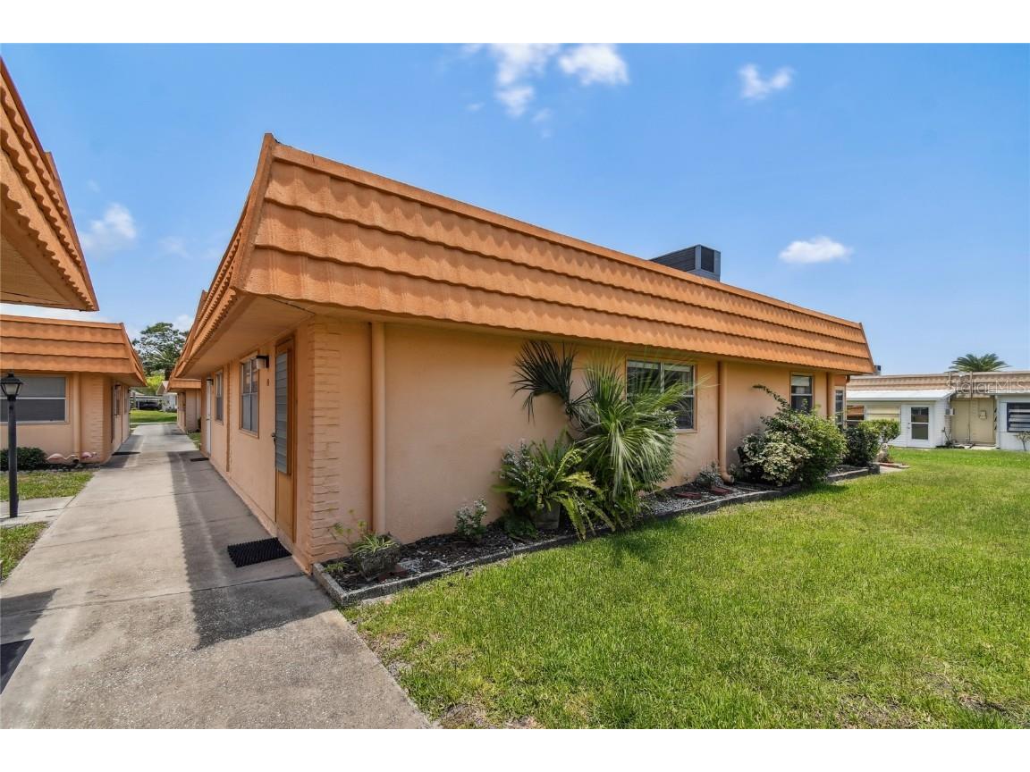 1801 Bedford Court #43 Sun City Center FL 33573 T3453872 image1