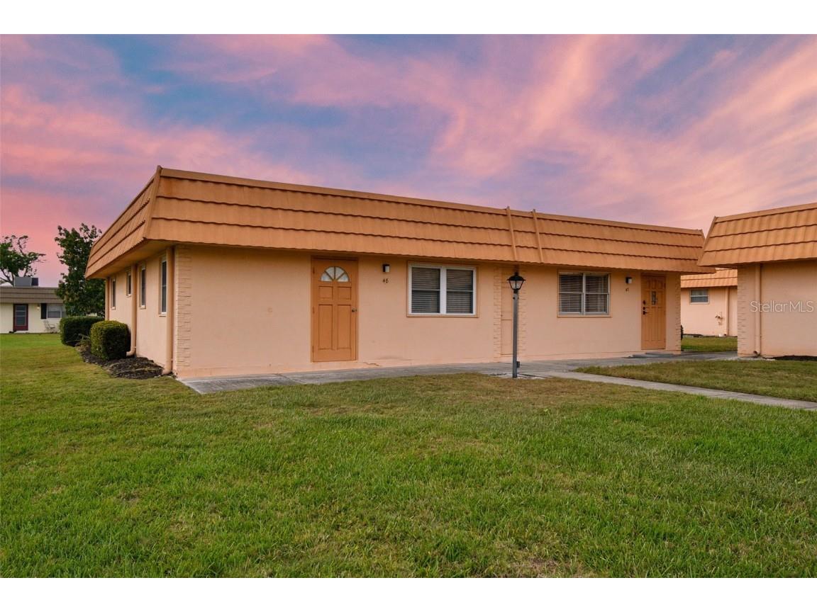 1801 Bedford Lane #47 Sun City Center FL 33573 T3432364 image1