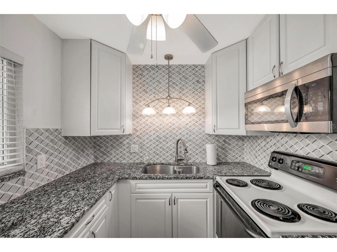 1801 Bedford Terrace #221 Sun City Center FL 33573 TB8364156 image14