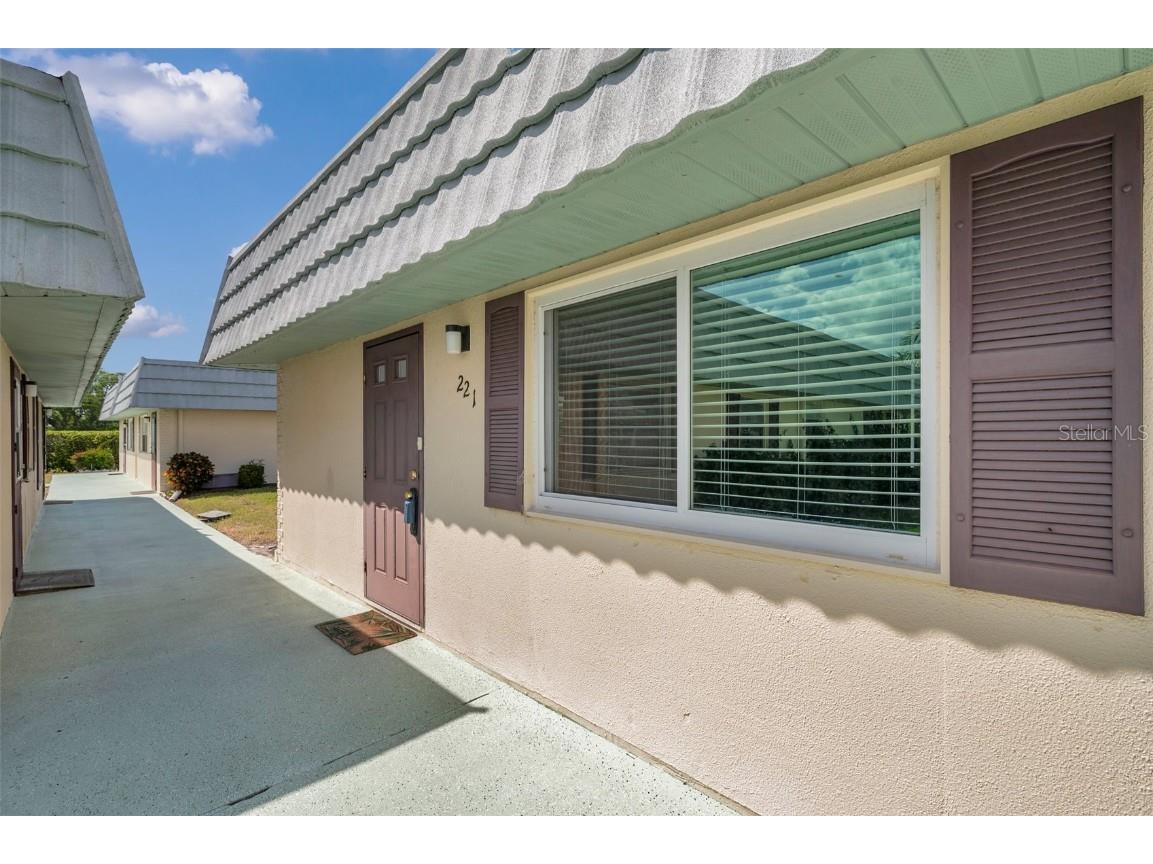 1801 Bedford Terrace #221 Sun City Center FL 33573 TB8364156 image3