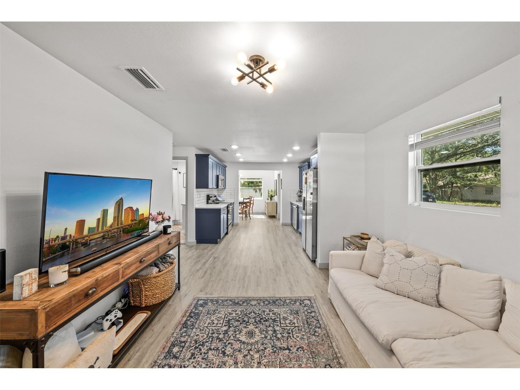 1801 E Knollwood Street Tampa FL 33610 TB8489520 image4
