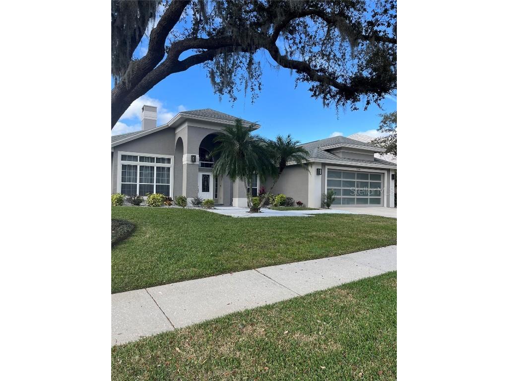 1801 Edgewater Drive Mount Dora FL 32757 - LOCH LEVEN G5077677 image1