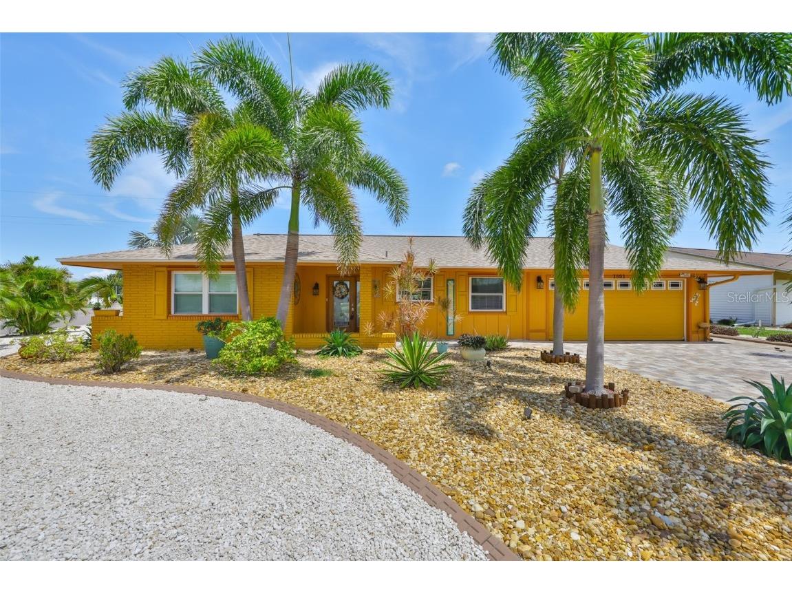 1801 El Rio Drive Sun City Center FL 33573 A4658825 image1