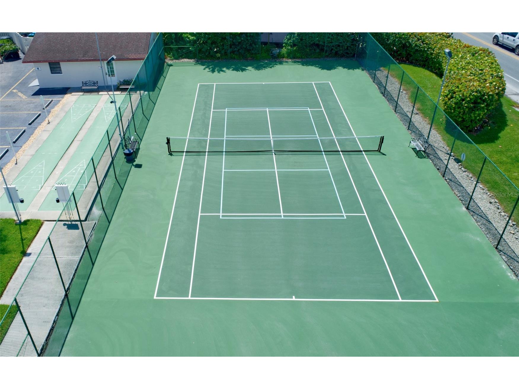 1801 Gulf Drive N #125 Bradenton Beach FL 34217 A4686575 image32