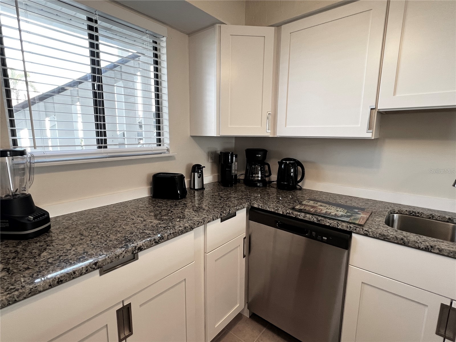 1801 Gulf Drive N #125 Bradenton Beach FL 34217 A4686575 image5