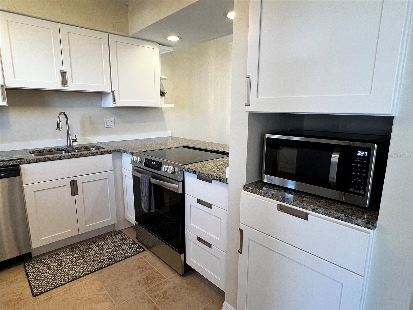 1801 Gulf Drive N #125 Bradenton Beach FL 34217 A4686575 image6