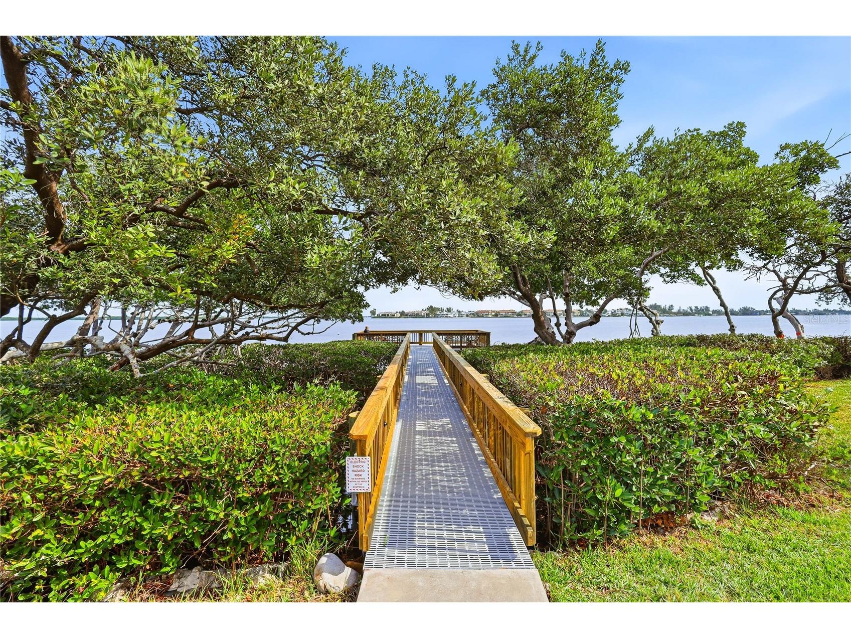 1801 Gulf Drive N #142 Bradenton Beach FL 34217 - ANNA MARIA SOUND A4688086 image43
