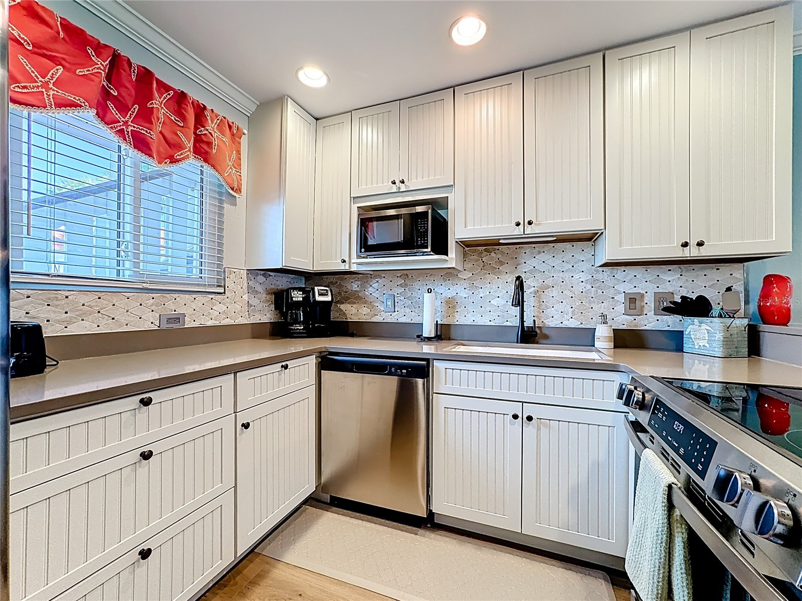 1801 Gulf Drive N #173 Bradenton Beach FL 34217 A4689318 image9