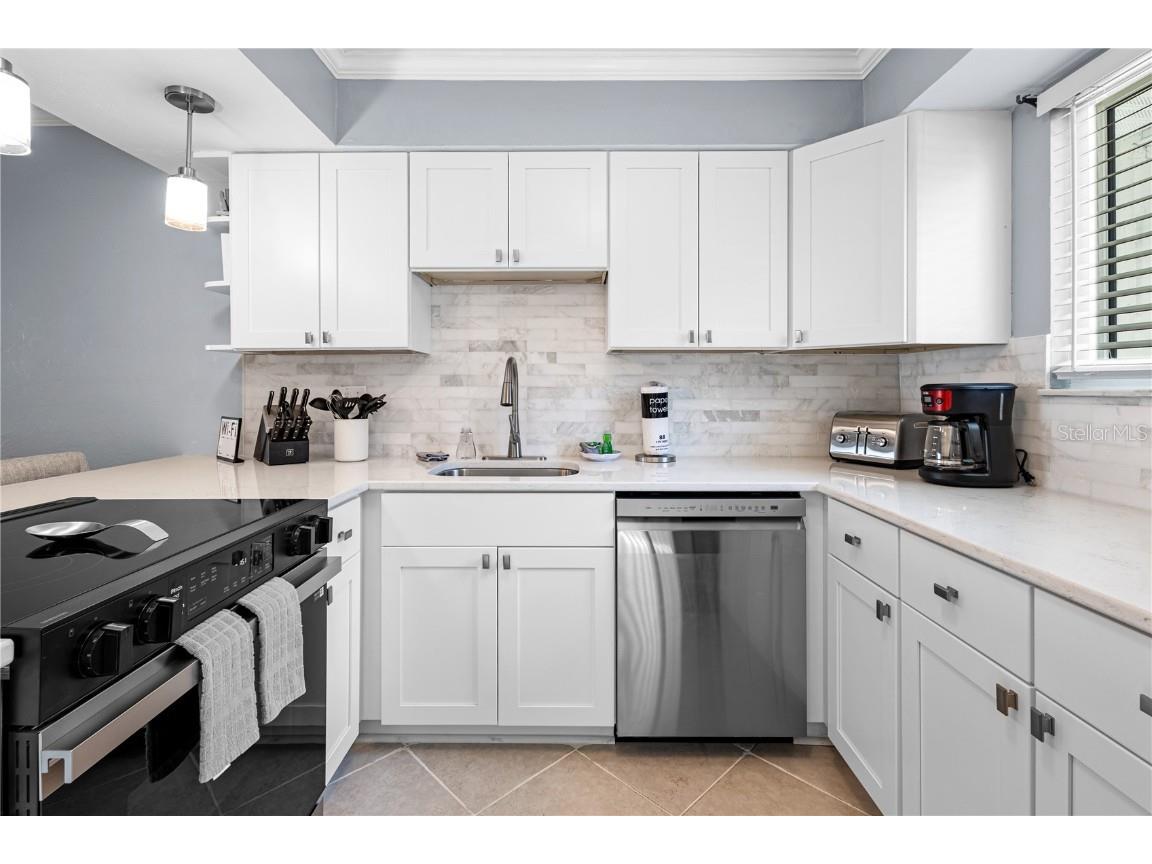 1801 Gulf Drive N #178 Bradenton Beach FL 34217 A4676844 image6