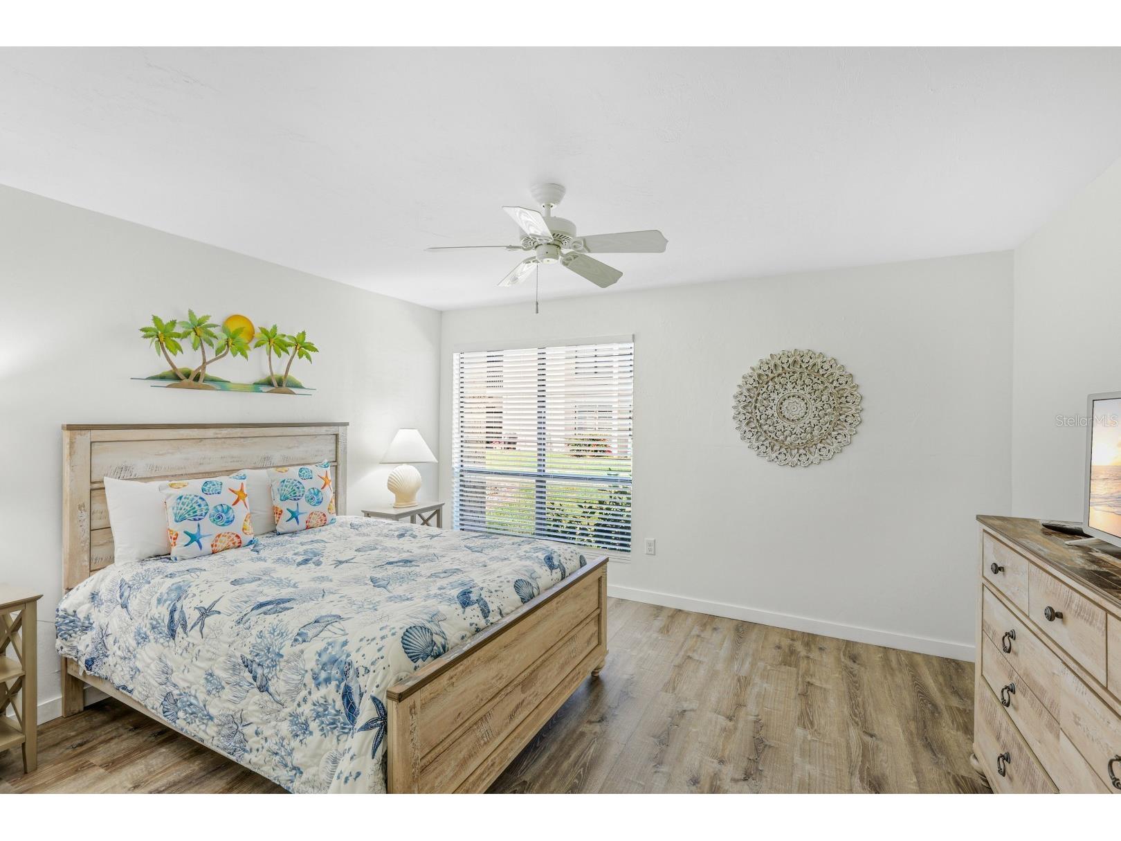 1801 Gulf Drive N #184 Bradenton Beach FL 34217 - ANNA MARIA SOUND / GULF OF MEX A4692755 image13