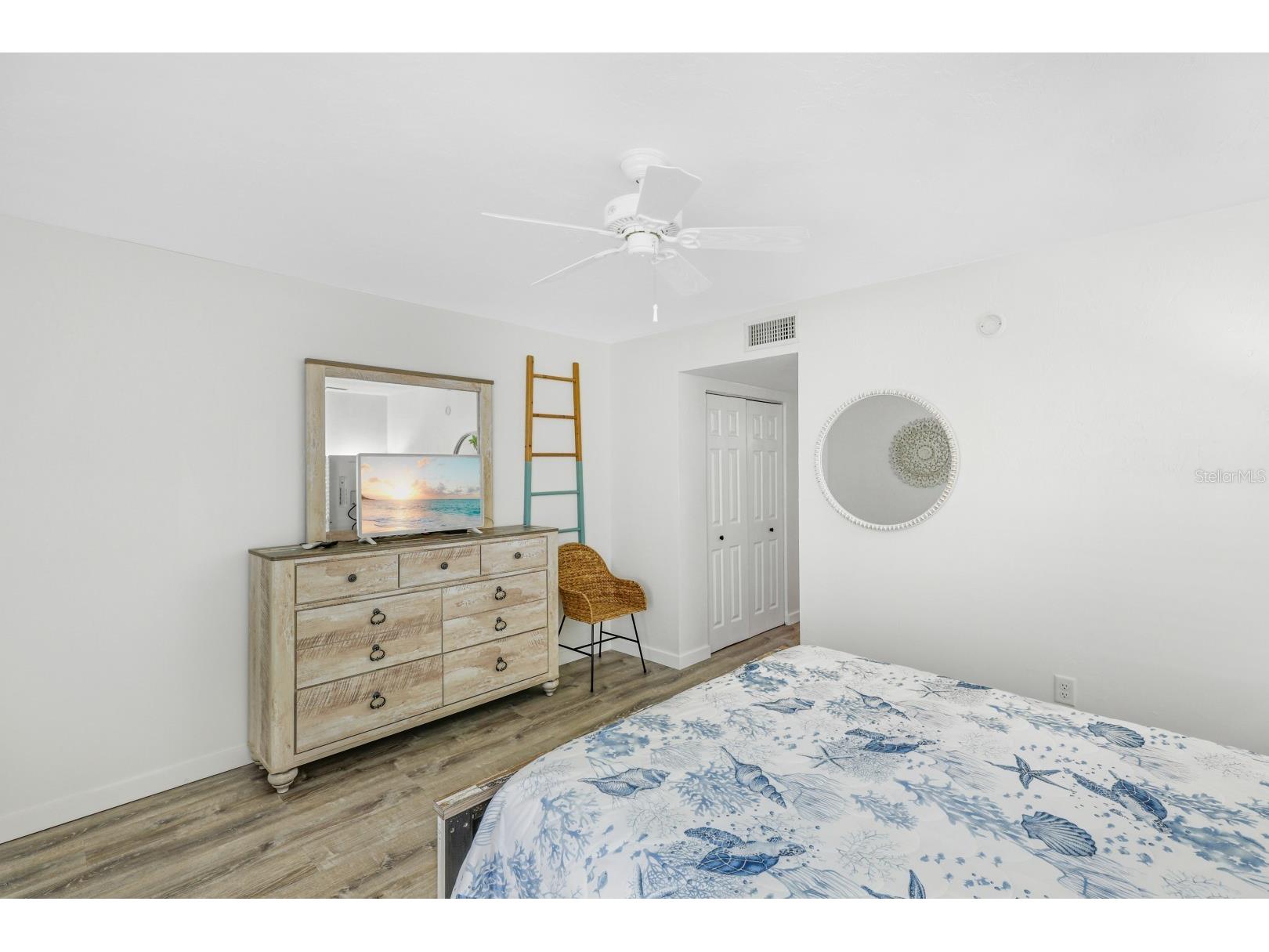 1801 Gulf Drive N #184 Bradenton Beach FL 34217 - ANNA MARIA SOUND / GULF OF MEX A4692755 image15