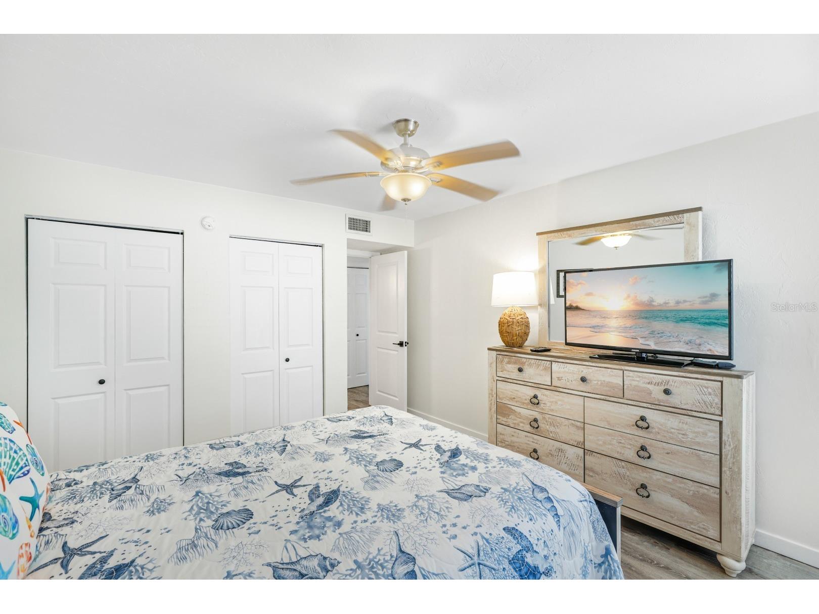 1801 Gulf Drive N #184 Bradenton Beach FL 34217 - ANNA MARIA SOUND / GULF OF MEX A4692755 image20