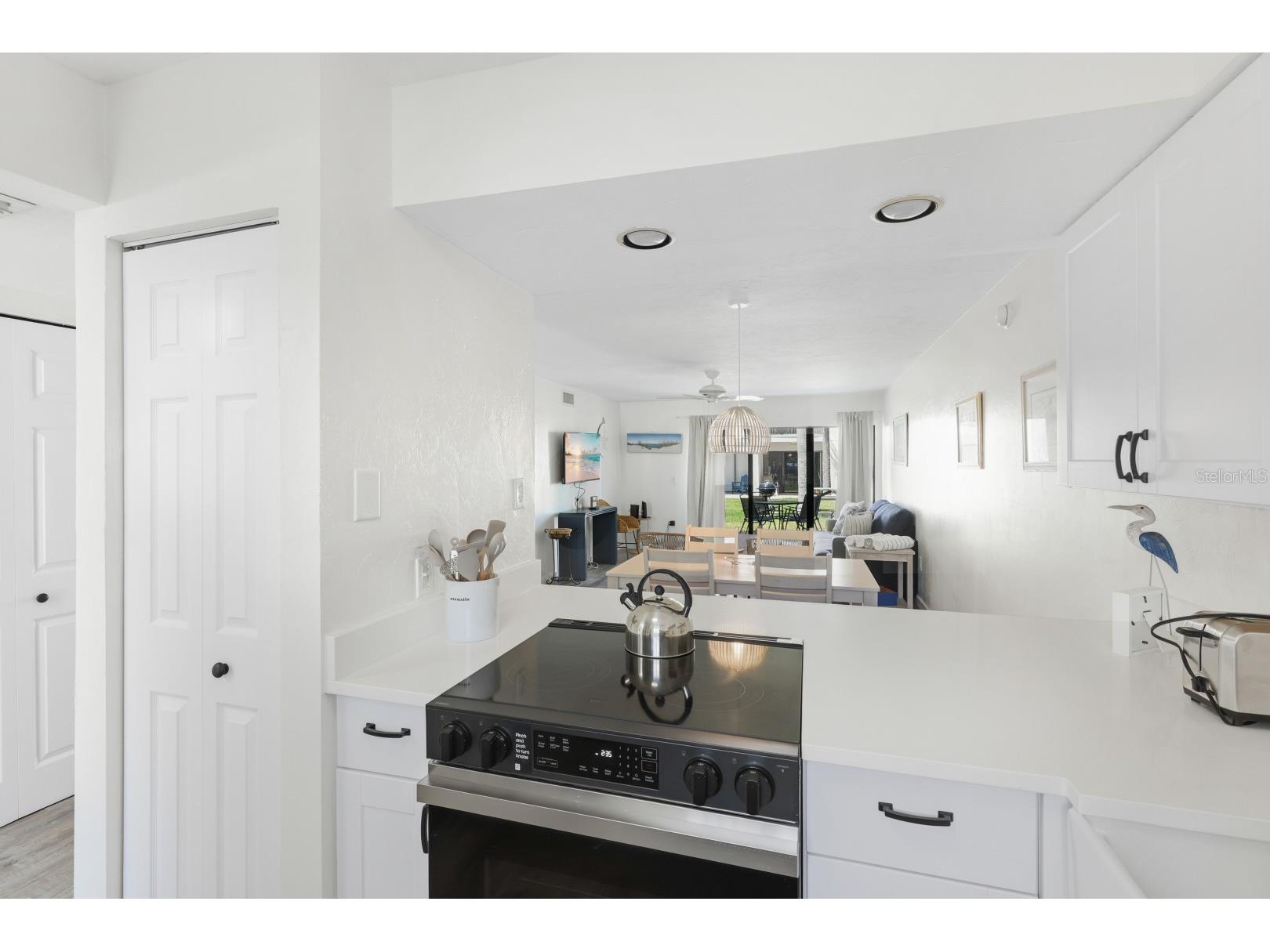 1801 Gulf Drive N #184 Bradenton Beach FL 34217 - ANNA MARIA SOUND / GULF OF MEX A4692755 image6