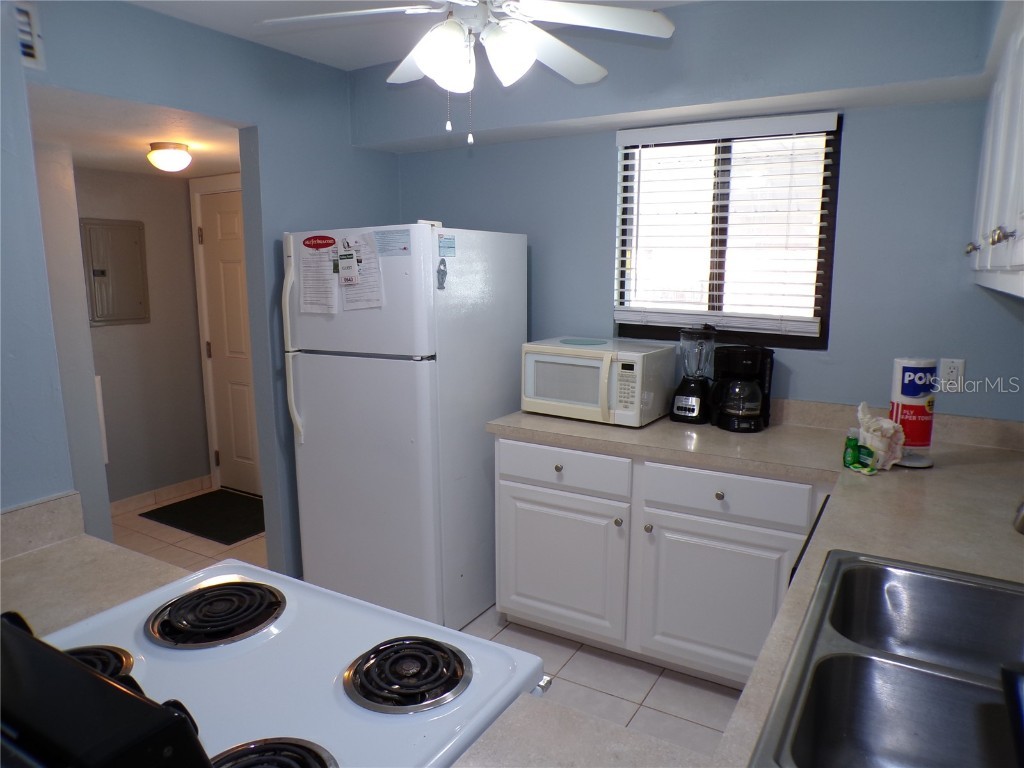 1801 Gulf Drive N #207 Bradenton Beach FL 34217 A4655408 image14