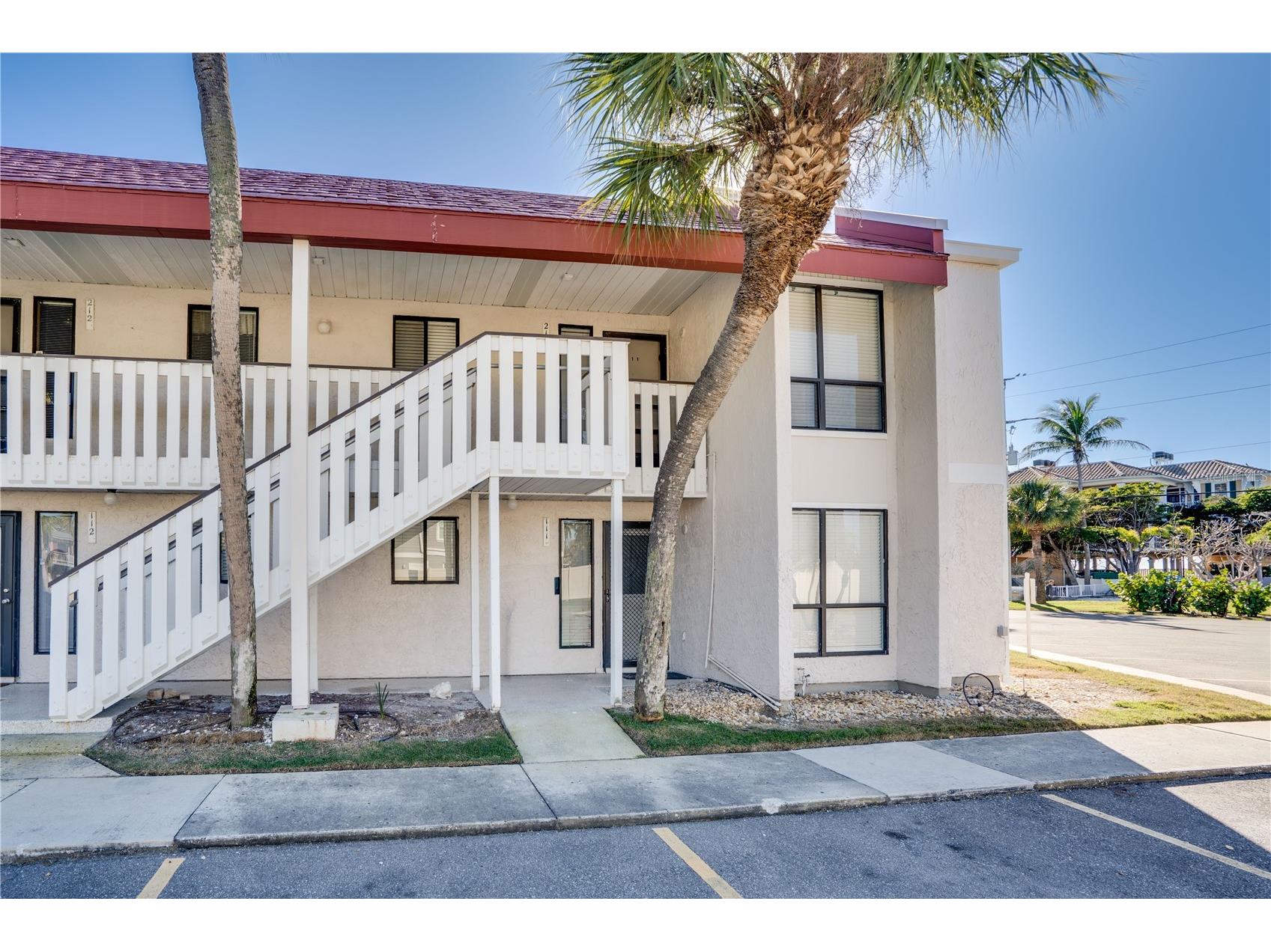 1801 Gulf Drive N #211 Bradenton Beach FL 34217 A4678617 image1