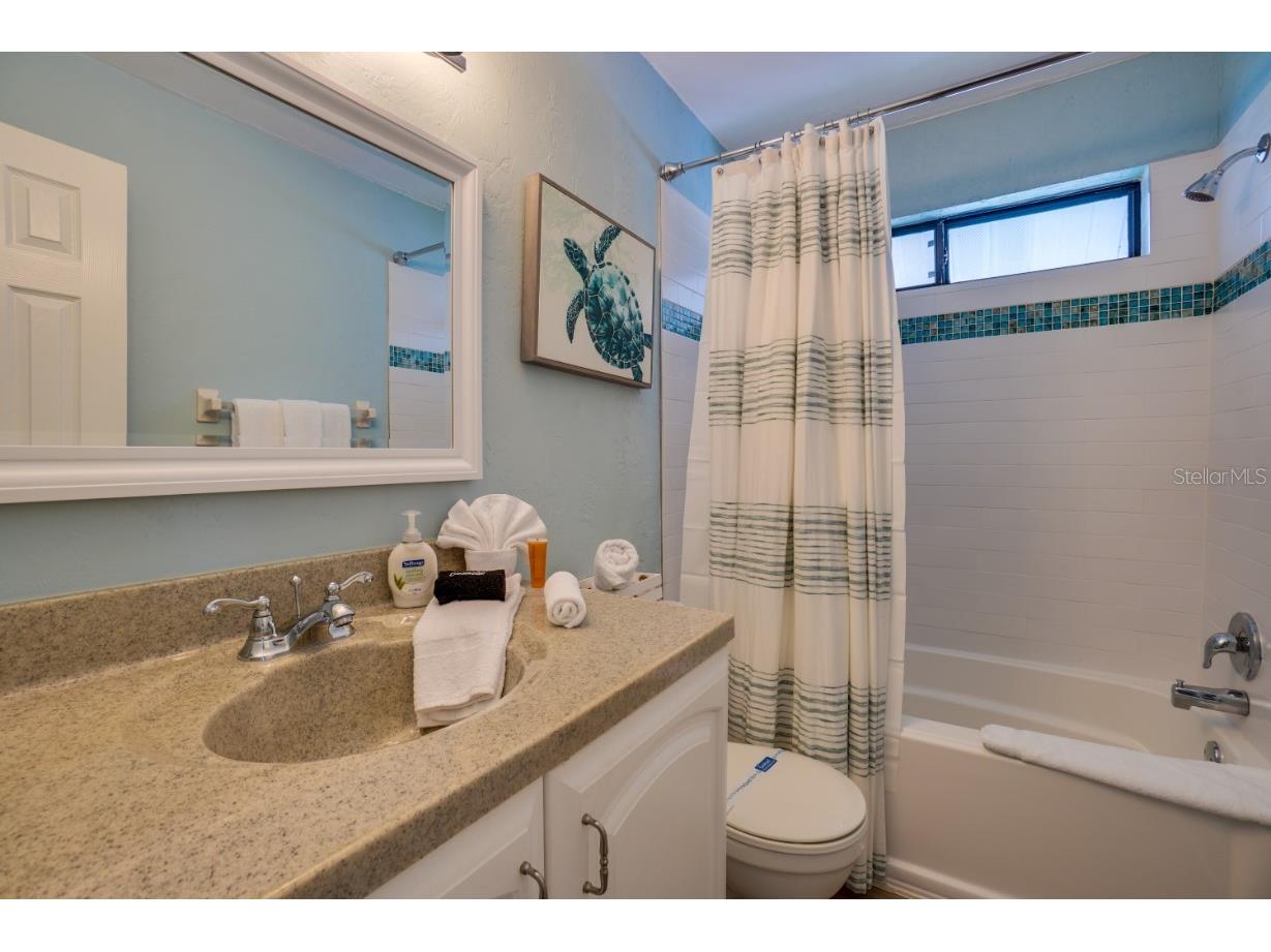 1801 Gulf Drive N #211 Bradenton Beach FL 34217 A4678617 image15