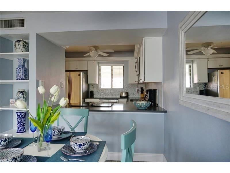 1801 Gulf Drive N #266 Bradenton Beach FL 34217 - SARASOTA BAY A4692935 image8