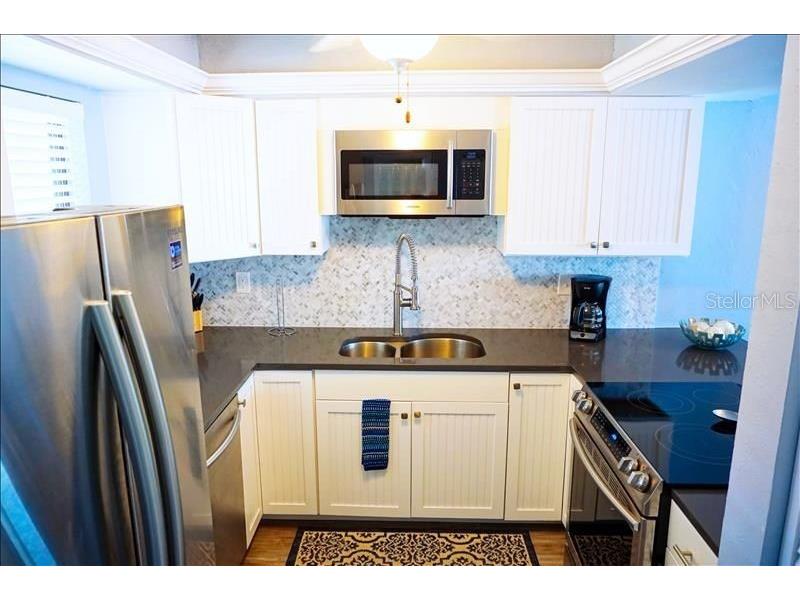 1801 Gulf Drive N #266 Bradenton Beach FL 34217 - SARASOTA BAY A4692935 image9