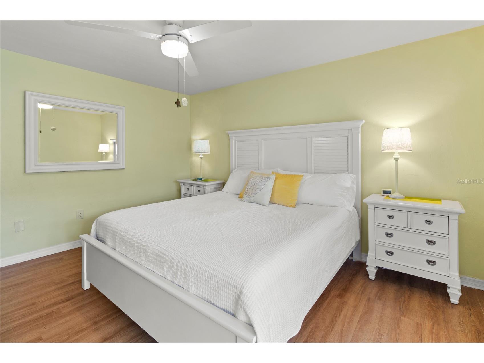 1801 Gulf Drive N #275 Bradenton Beach FL 34217 A4685246 image17