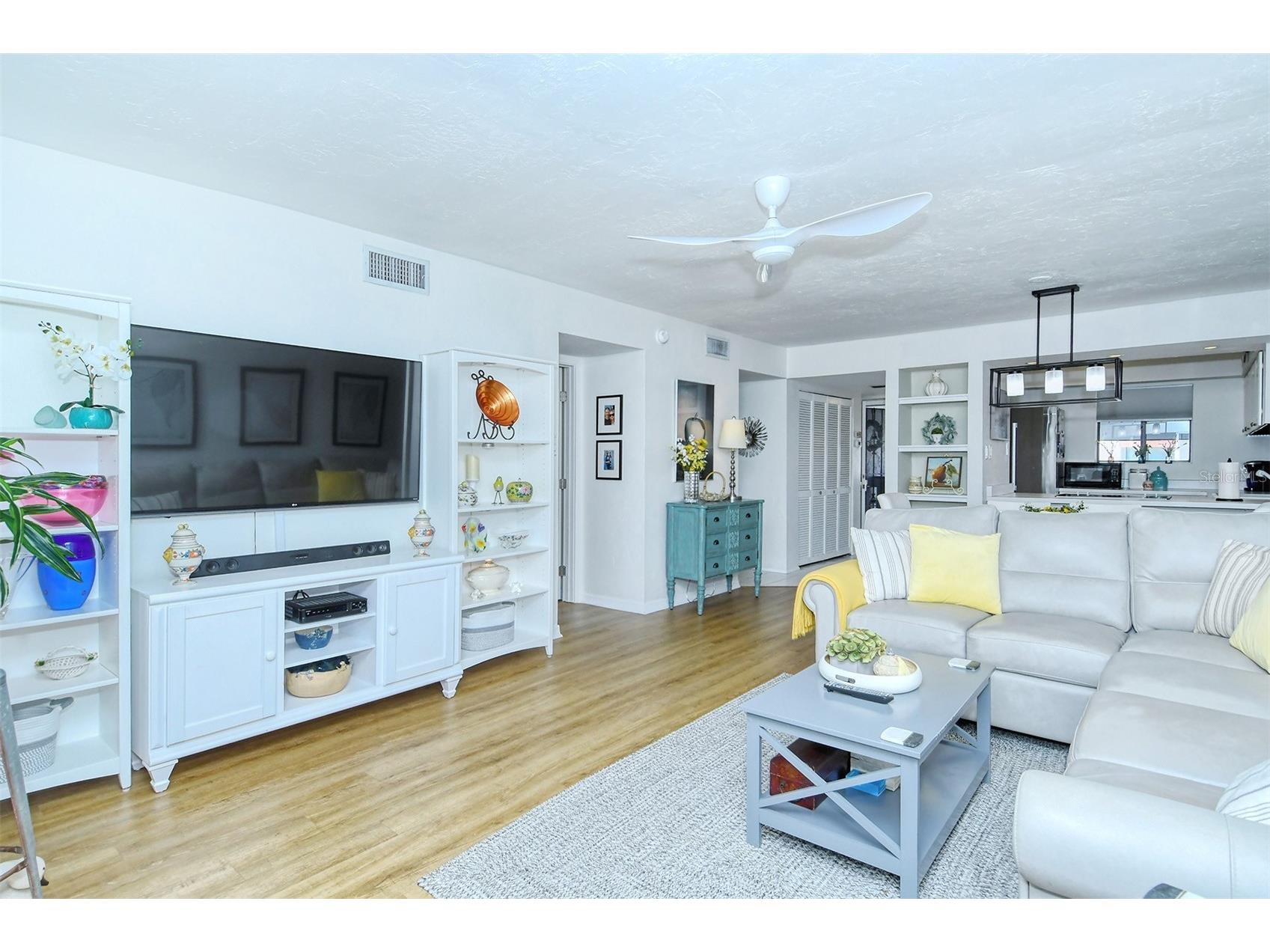 1801 Gulf Drive N #275 Bradenton Beach FL 34217 A4685246 image2