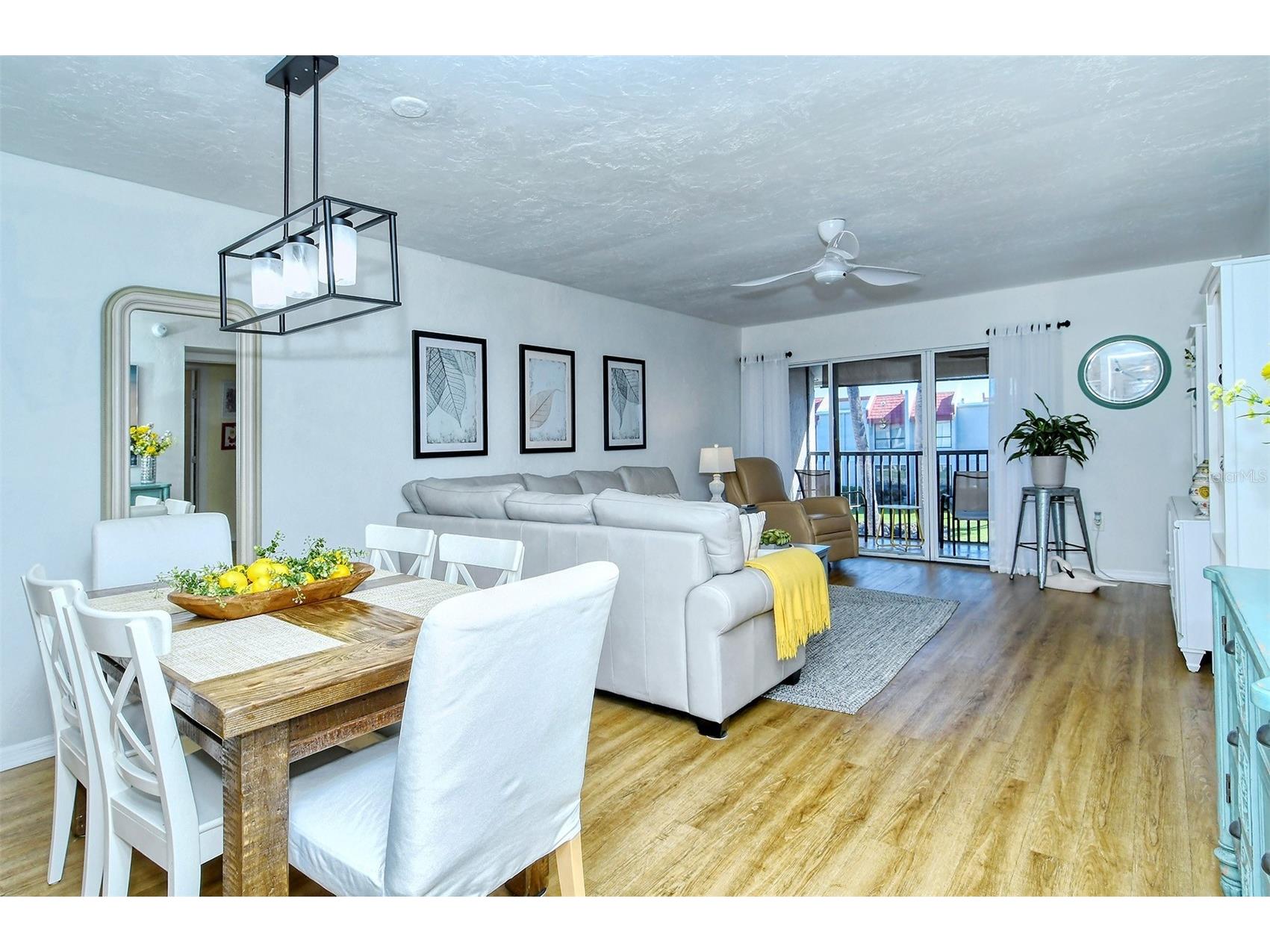 1801 Gulf Drive N #275 Bradenton Beach FL 34217 A4685246 image3
