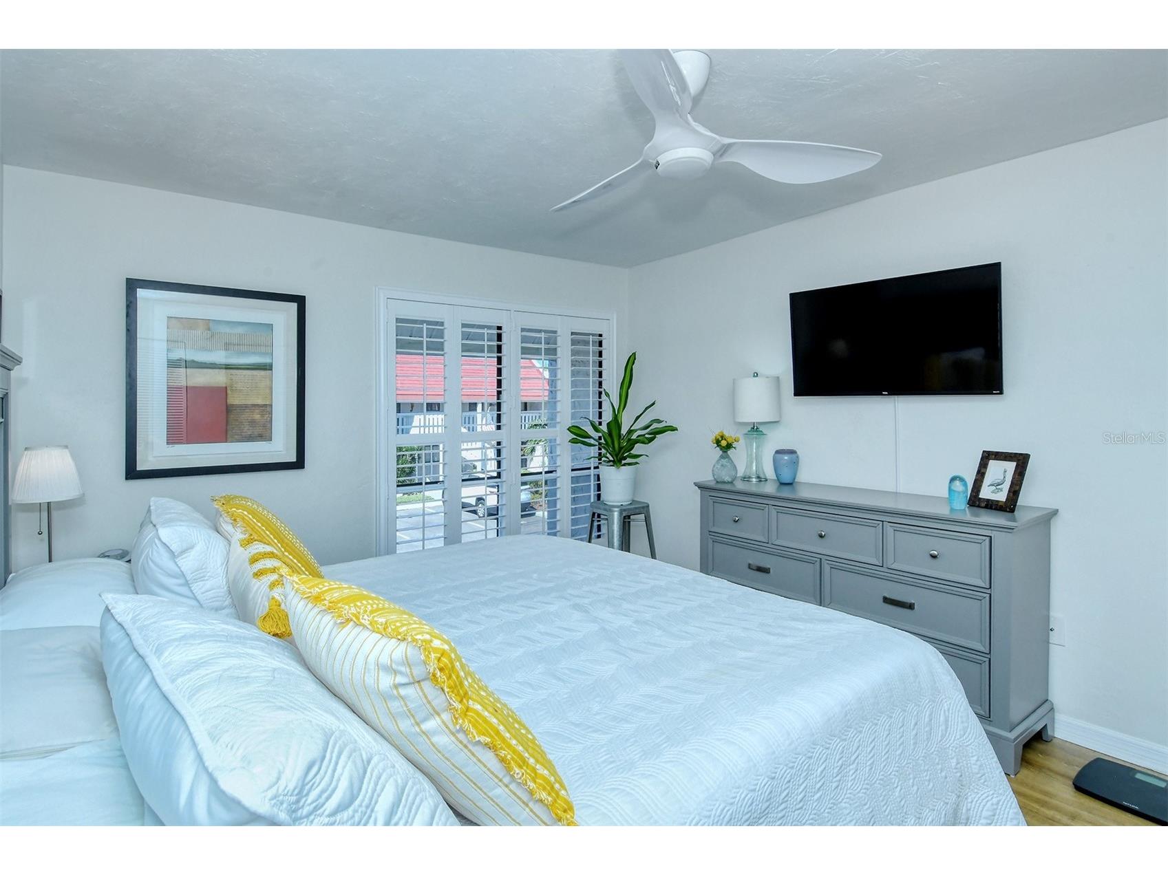 1801 Gulf Drive N #275 Bradenton Beach FL 34217 A4685246 image5