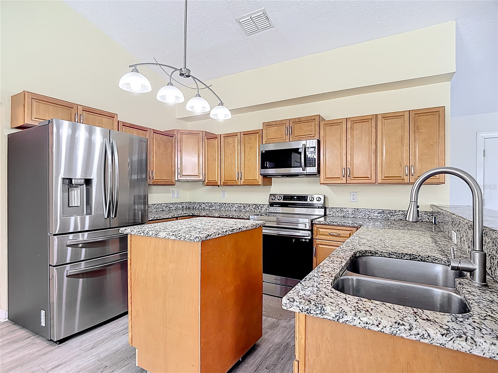 1801 Missouri Ave Saint Cloud FL 34769 G5105222 image11