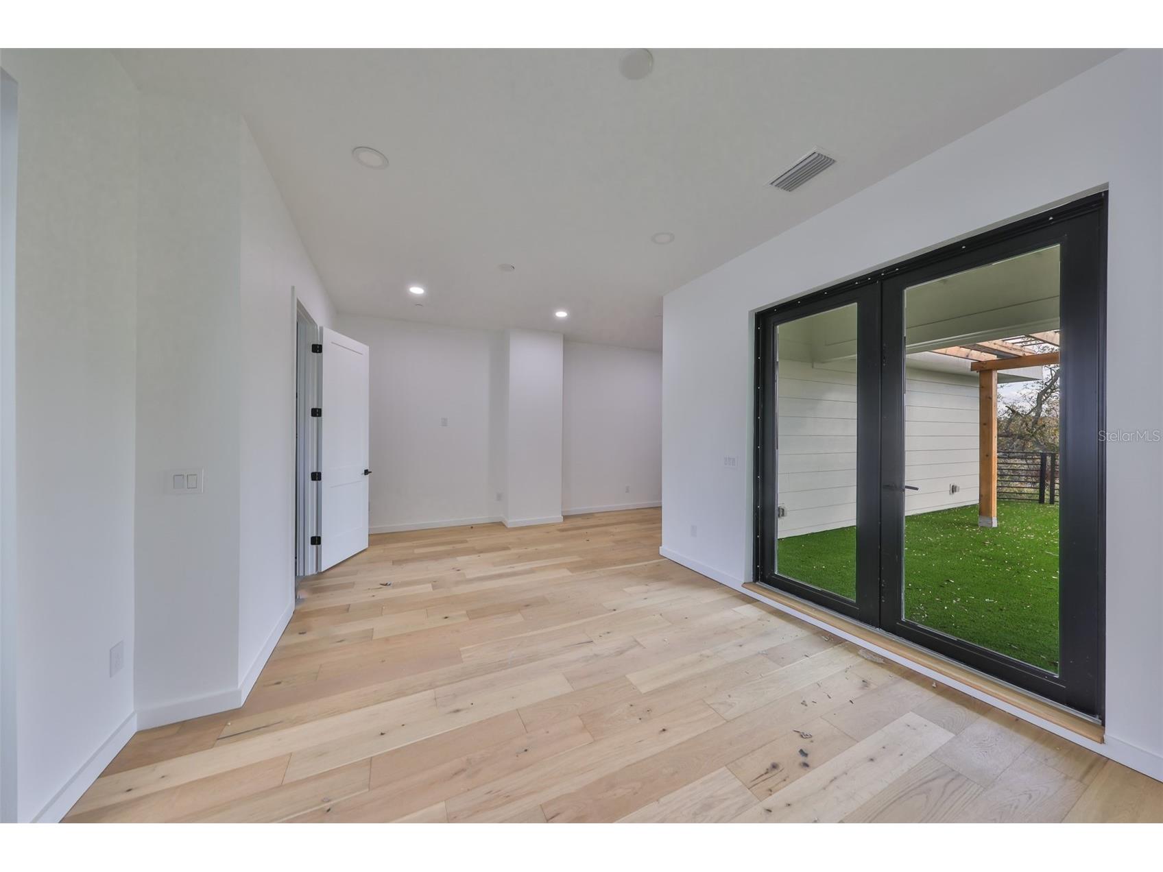 1801 N Morgan Street #5 Tampa FL 33602 TB8502747 image25