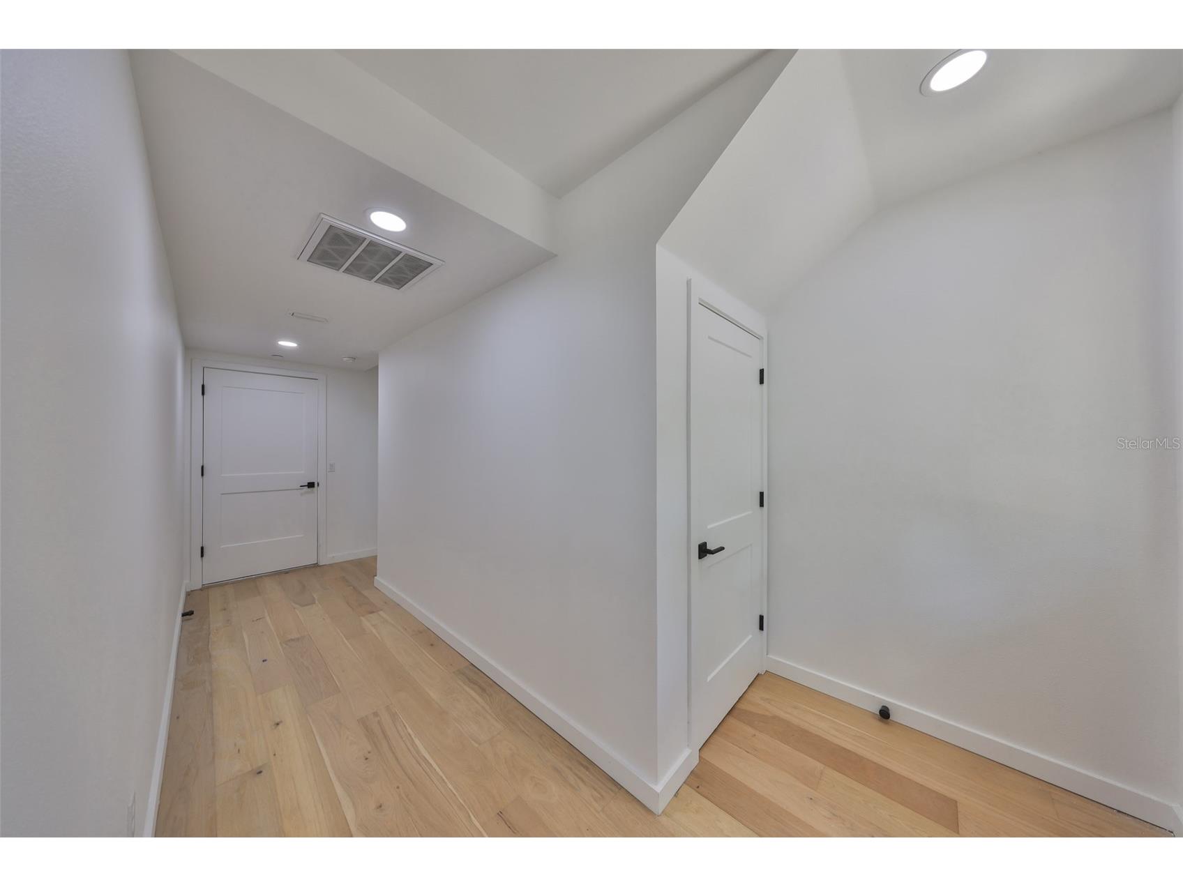 1801 N Morgan Street #5 Tampa FL 33602 TB8502747 image4