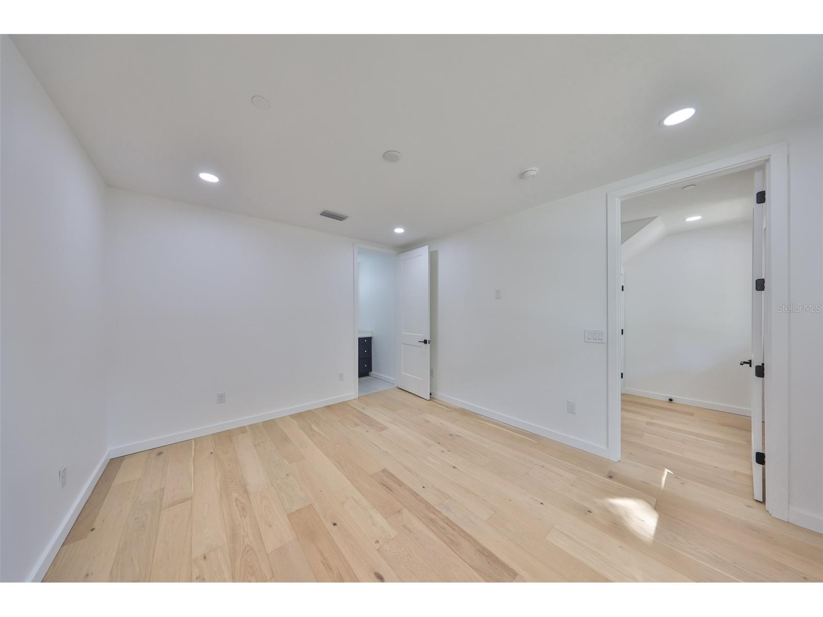 1801 N Morgan Street #5 Tampa FL 33602 TB8502747 image7