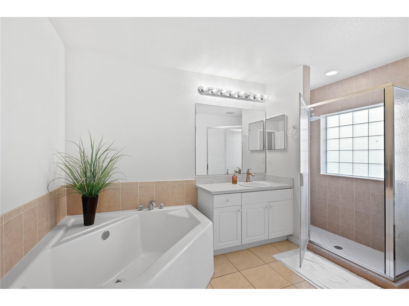 1801 NW 5th Place Cape Coral FL 33993 C7526455 image26