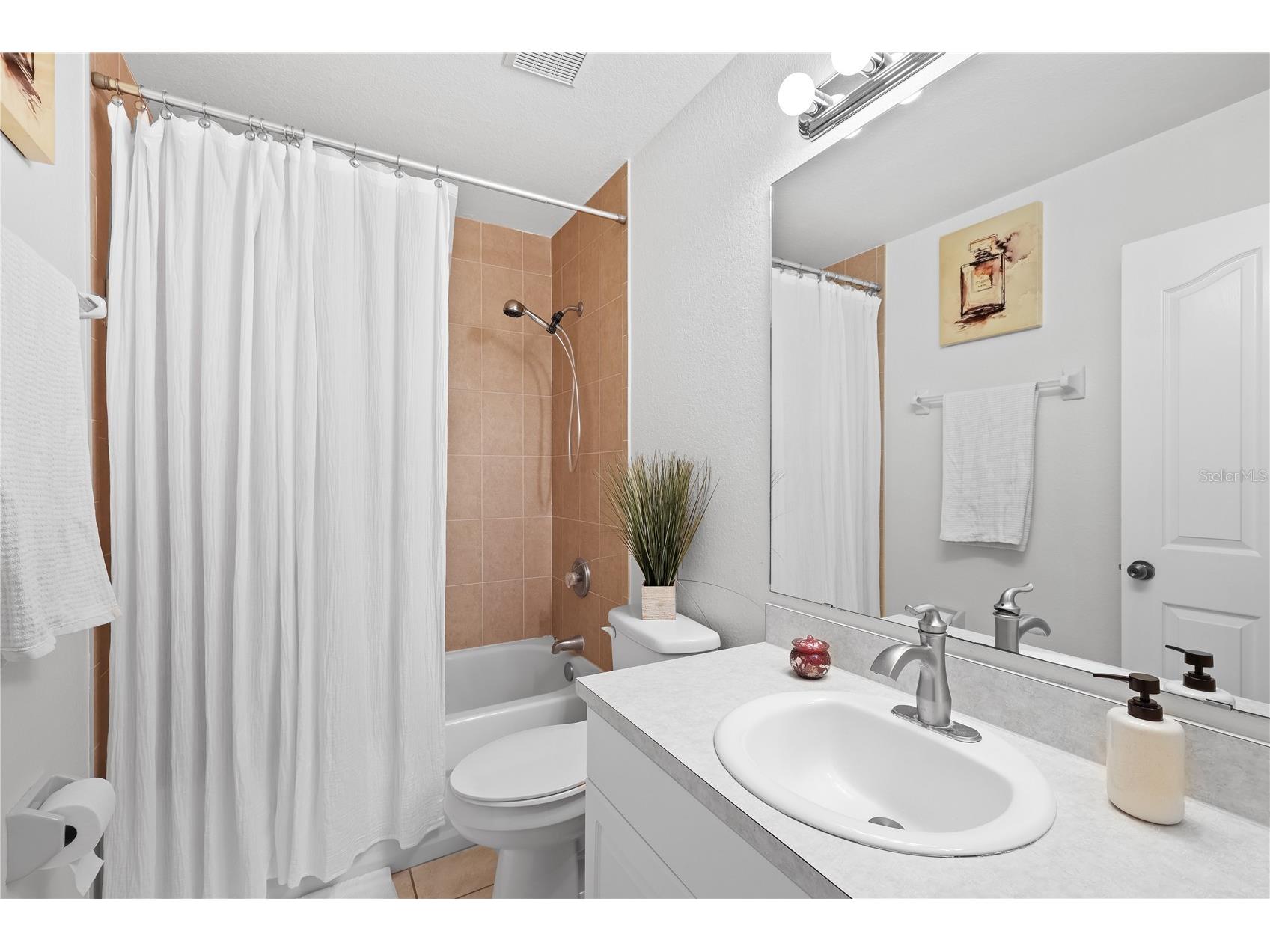 1801 NW 5th Place Cape Coral FL 33993 C7526455 image32