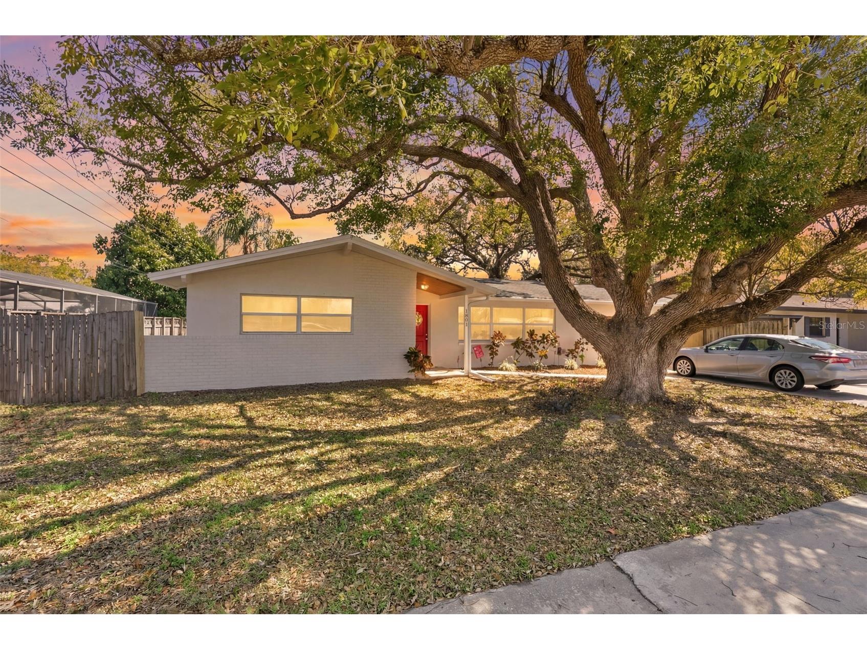 1801 S Lake Avenue Clearwater FL 33756 TB8481939 image1