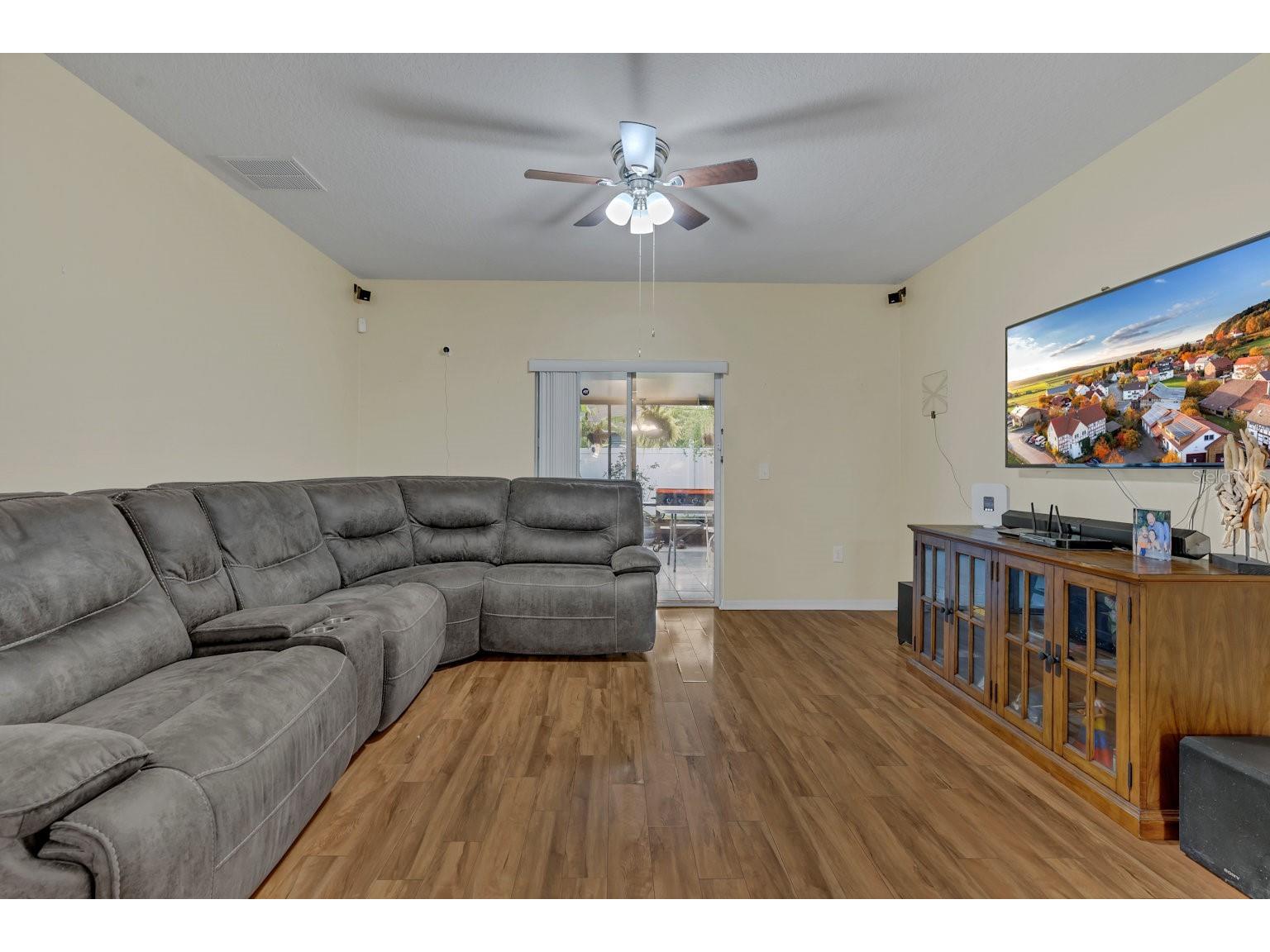 1801 Stargazer Trail Kissimmee FL 34758 TB8444963 image7