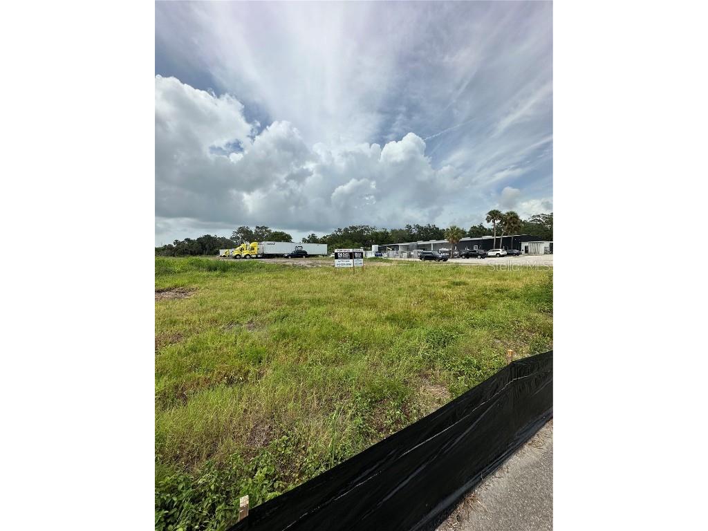 1801 University Parkway Sarasota FL 34243 A4599773 image1