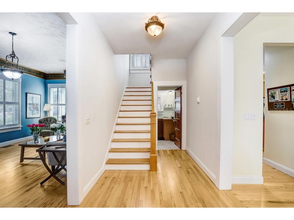 1801 W Hills Avenue Tampa FL 33606 TB8461689 image19