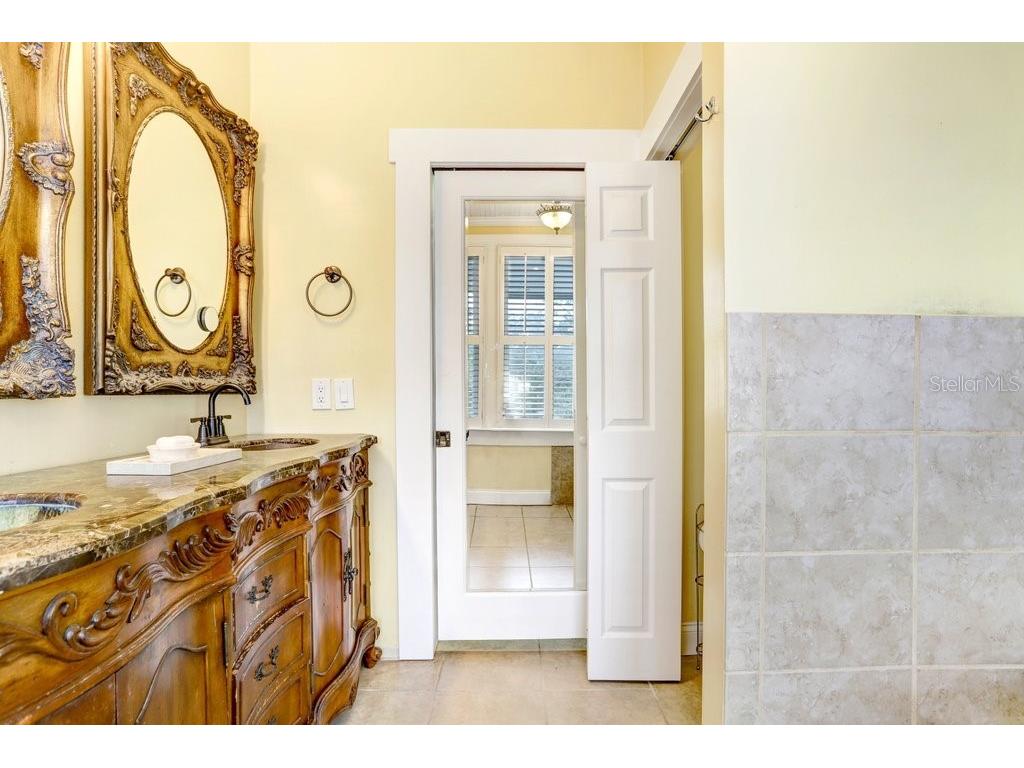 1801 W Hills Avenue Tampa FL 33606 TB8461689 image30